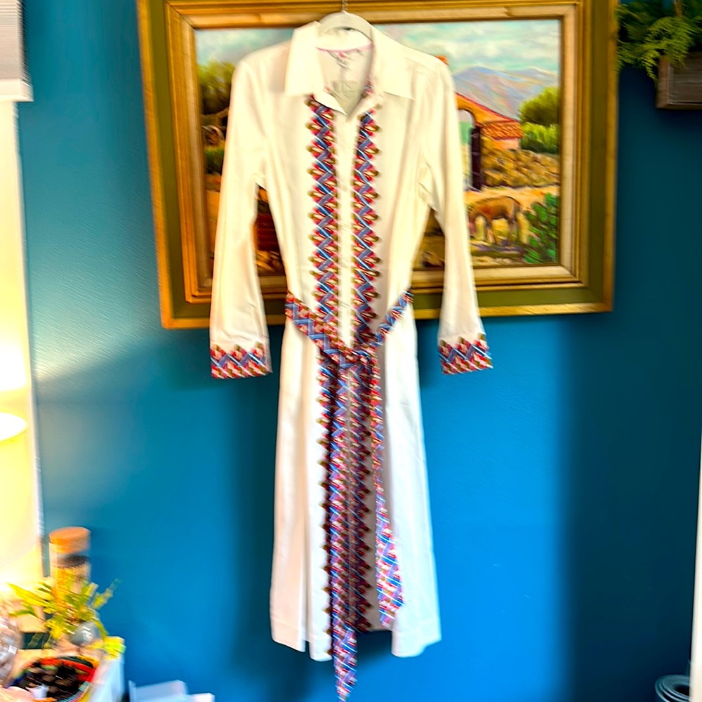 Boden 100% cotton long dress button up cream with eye catching design